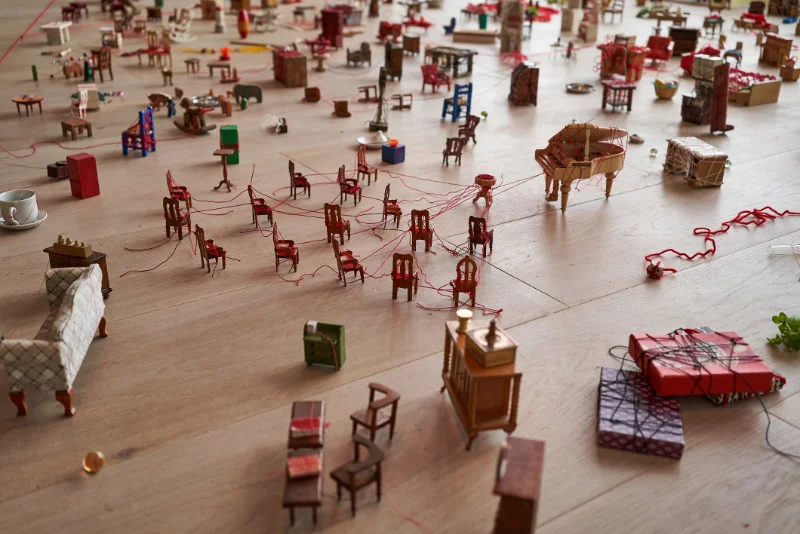 CHIHARU SHIOTA–塩田千春